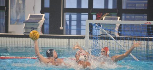 I biancocelesti vanno in vantaggio 5-1 nel primo tempo, poi subiscono la rimonta dei partenopei. [&hellip;]